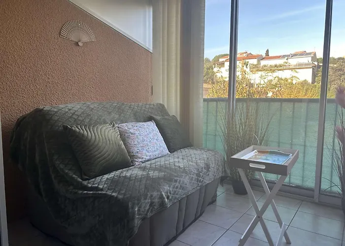 Sp400-022 Appt 2 Pieces Pierre La * Saint-Pierre-la-Mer (Aude)